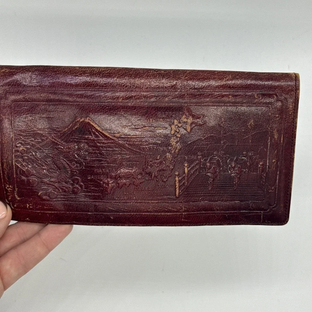 Vintage Leather Wallet With Dragon Sailing 6 Passengers Boat Island Japan MTN‎